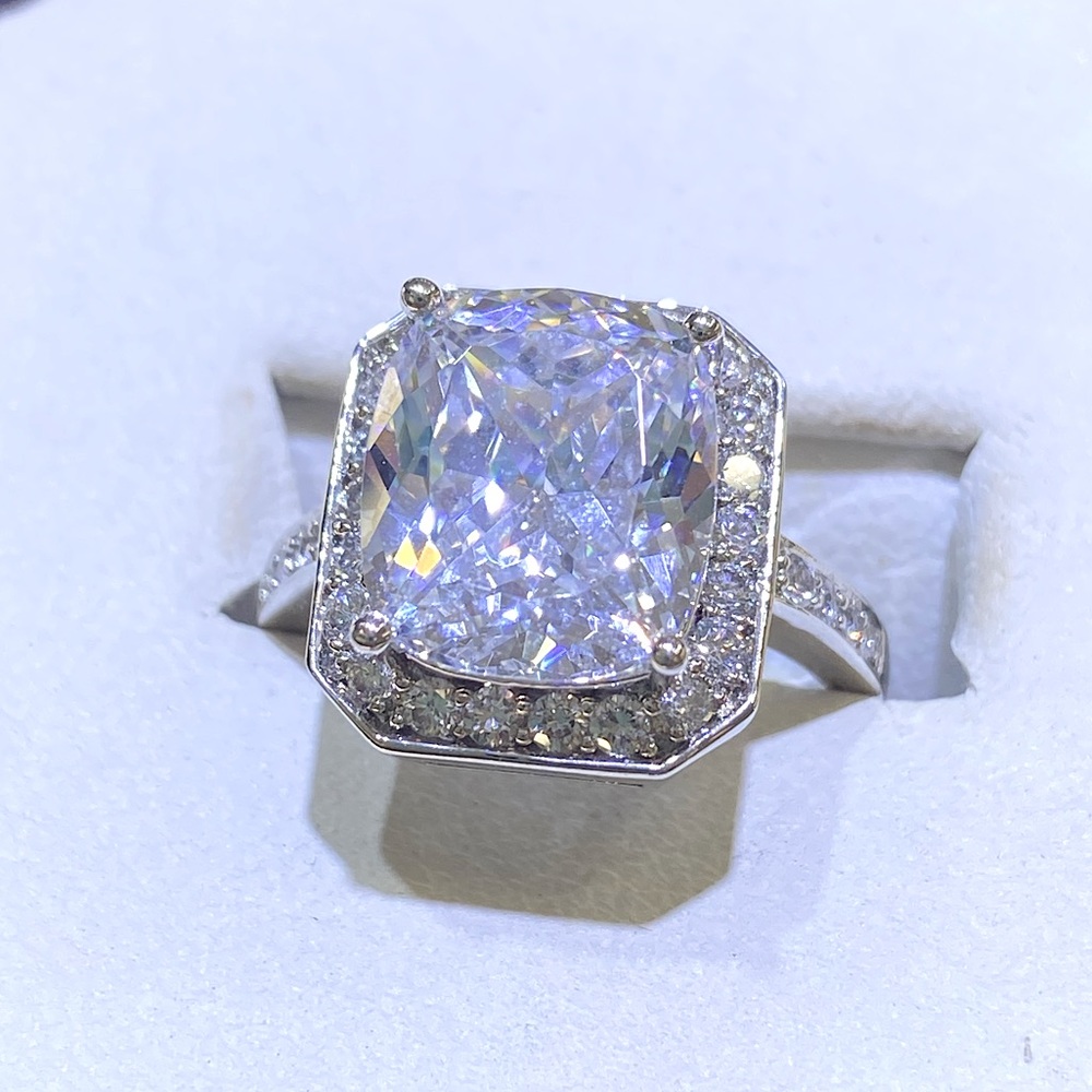 𝕾𝖖𝖚𝖆𝖗𝖊 𝖗𝖎𝖓𝖌 💍